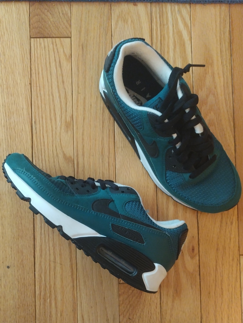Nike Air Max 90 Green and Black Women's Sneakers